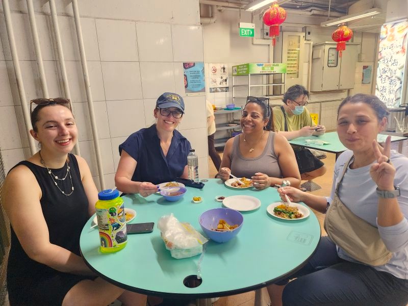 Female-travelers-on-Private-Singapore-Food-Tour-in-Chinatown-and-Little-India