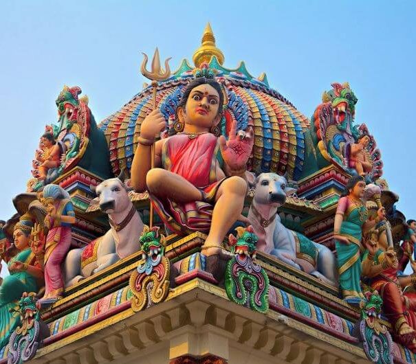 Best-Historical-Places-in-Singapore-Sri-Mariamman-Temple