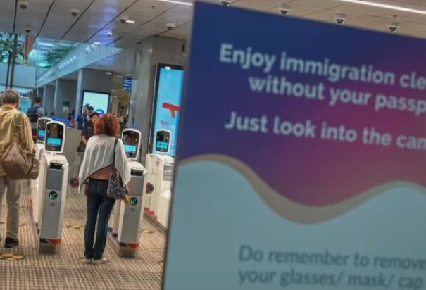 Passport-less-in-Singapore-Changi-Airport-Best-Airport-in-the-World