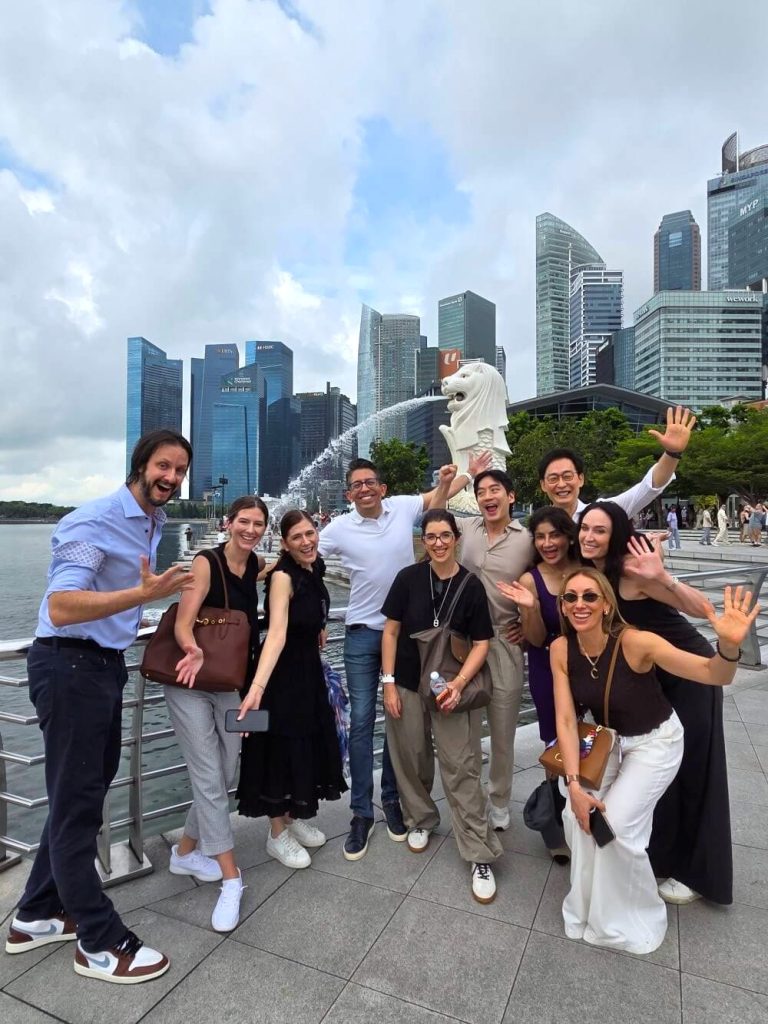 Culture-Curious-private-city-tour-at-Merlion-Park