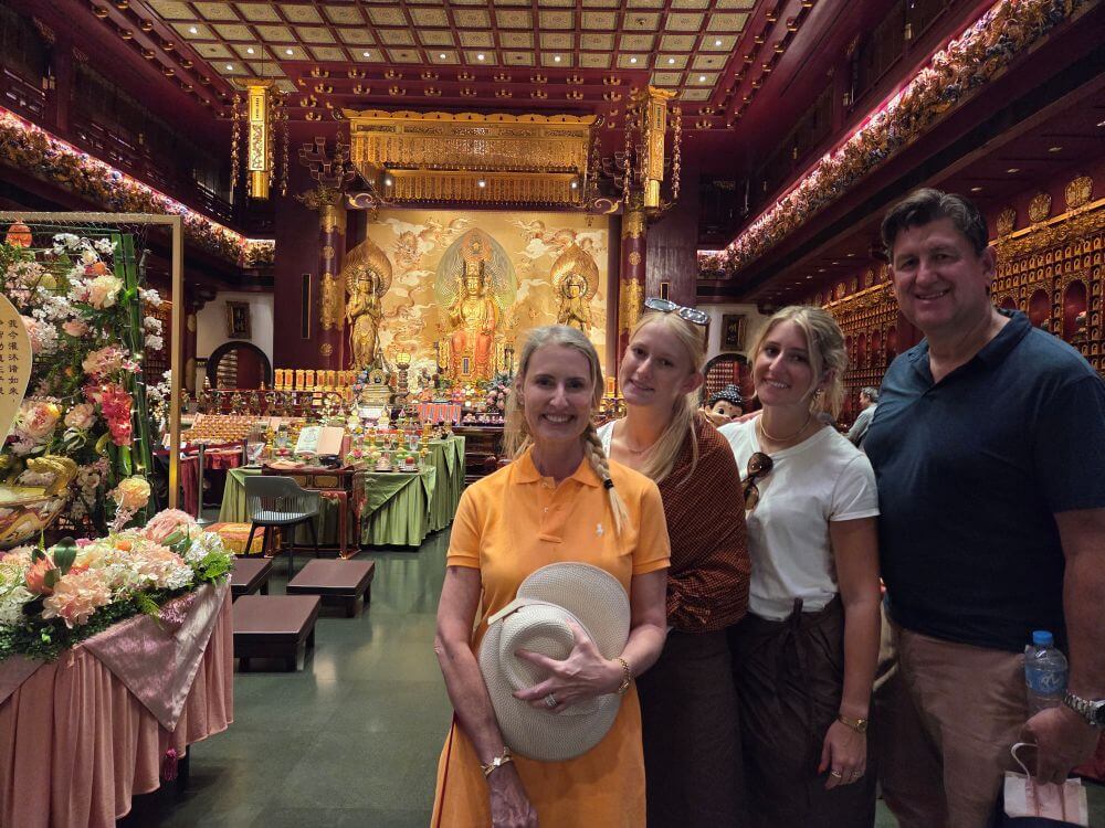 Family-Private-Tour-in-Chinatown-Singapore