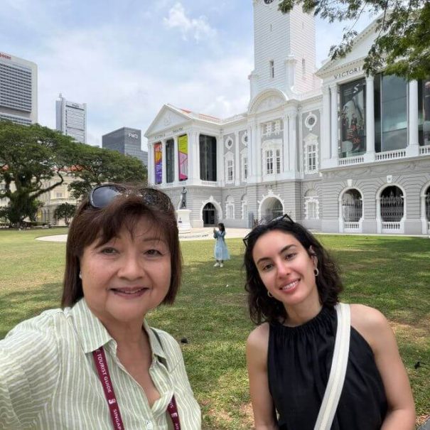 Singapore-tour-guide-hosting-couple-on-a-private-Singapore-City-Tour