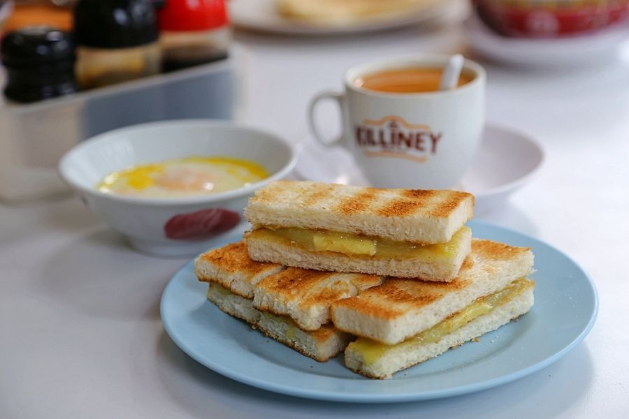kaya-toast-soft-boil-eggs-singapore-breakfast-food