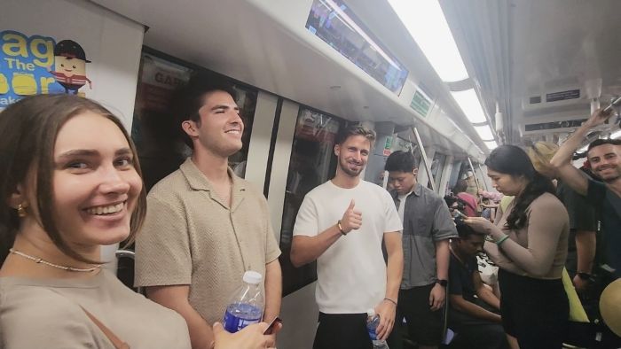 culture-curious-public-transport-tours