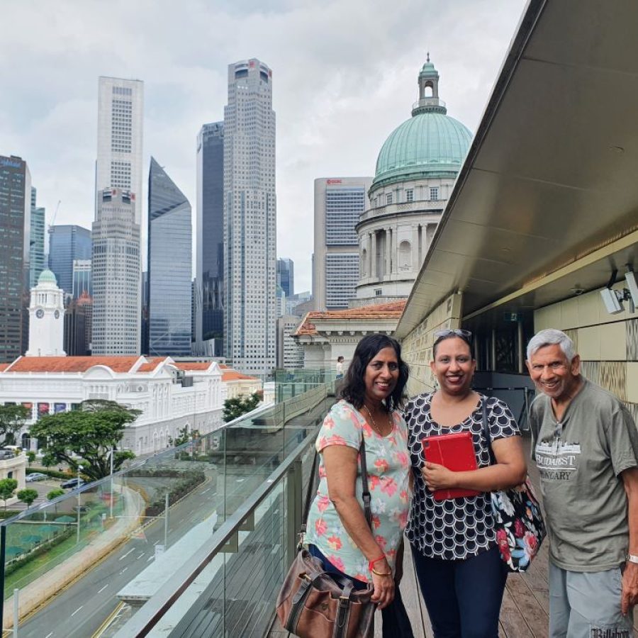 Family-Tour-Colonial-District-Singapore